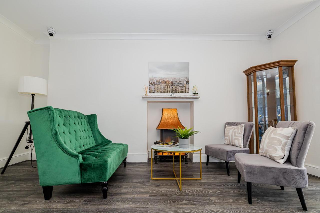 Woodford Hotel Londen